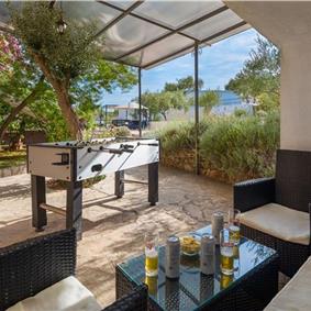 6 bedroom villa with pool in Milna, Brac Island sleeps 11